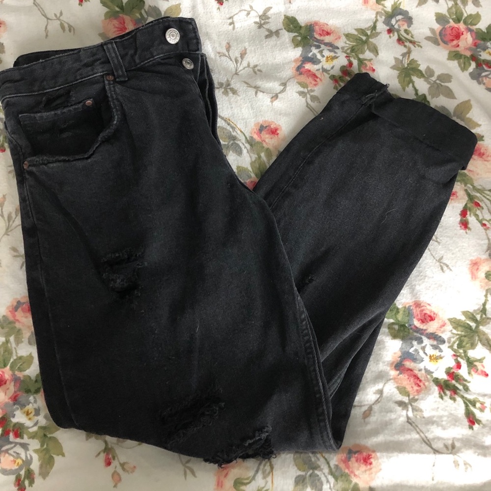 Black ripped jeans